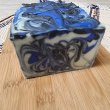 Load image into Gallery viewer, Woodsman Handmade Soap - Wixy Soap - Handmade Soap
