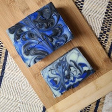 Load image into Gallery viewer, Woodsman Handmade Soap - Wixy Soap - Handmade Soap
